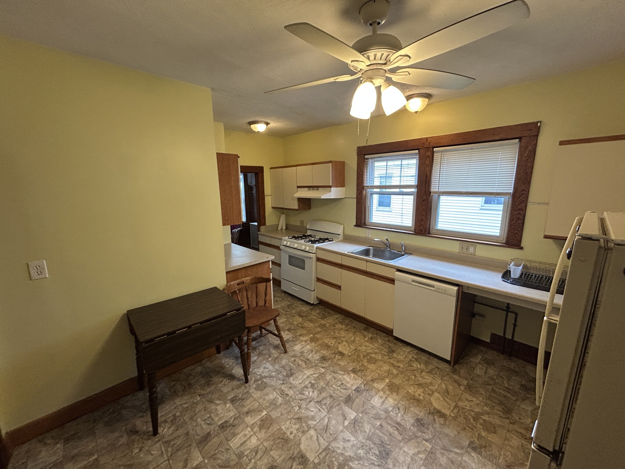 59 Quincy St, Medford