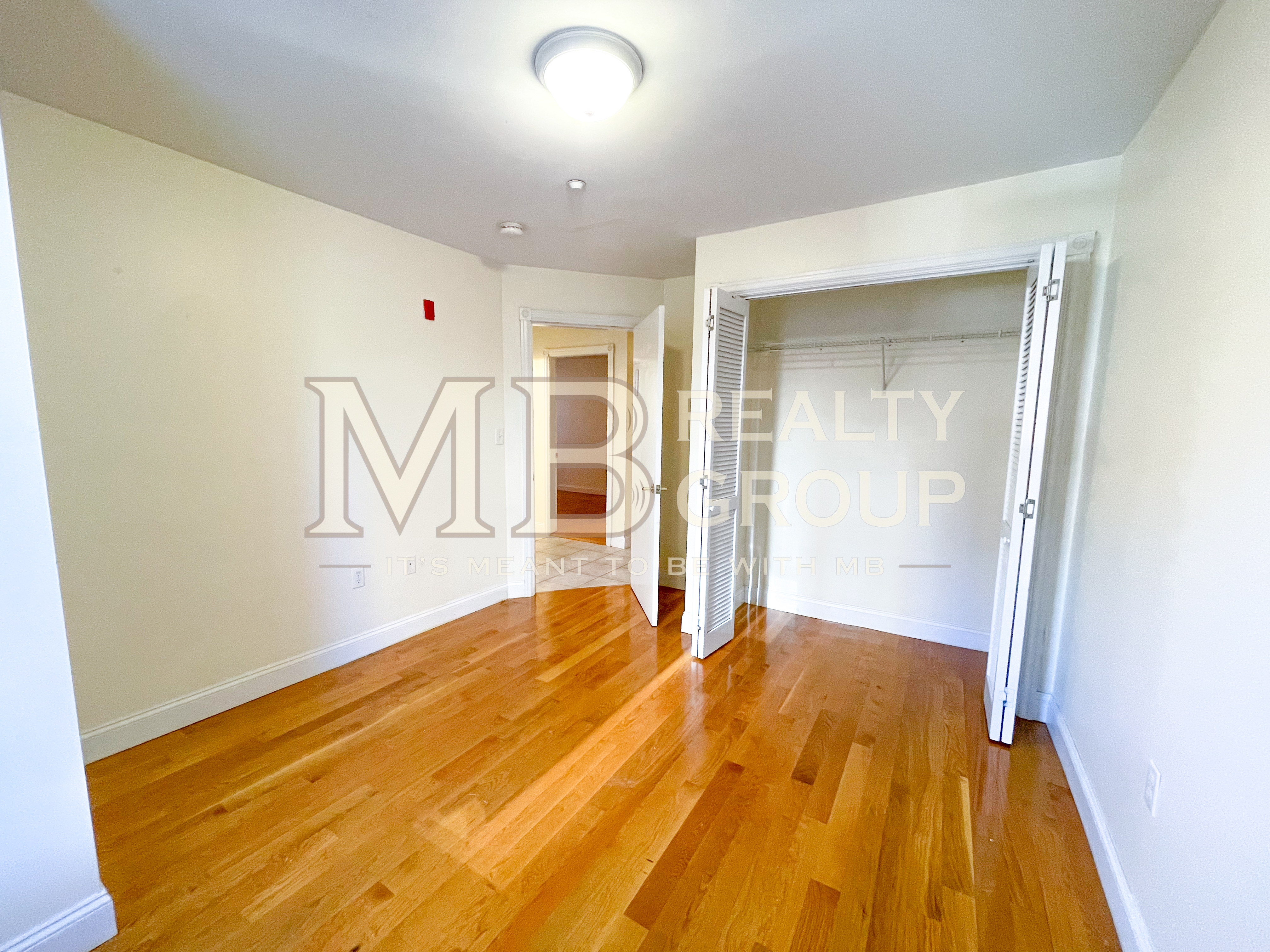 90 Westland Ave, Fenway