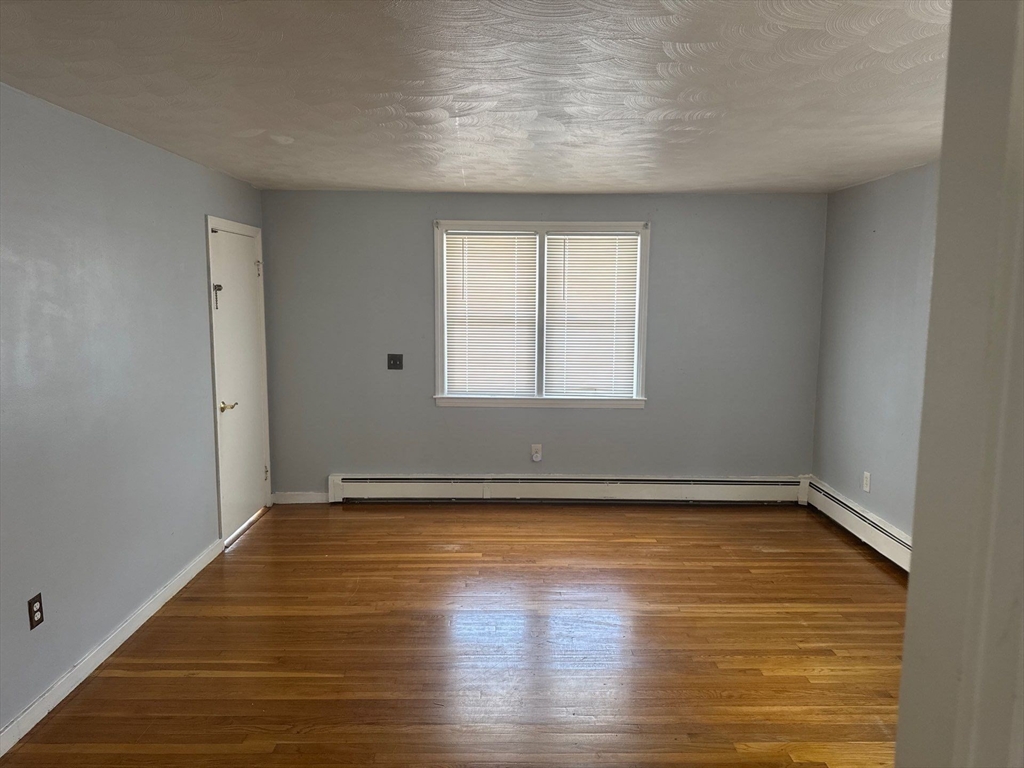 72 Longfellow Rd, Worcester