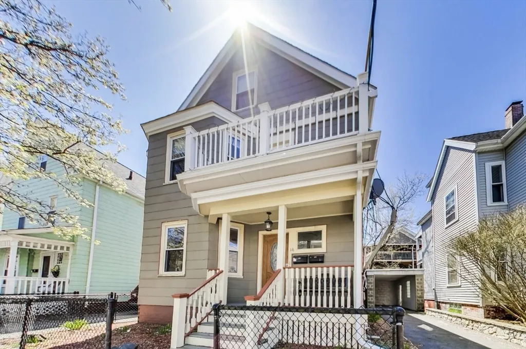 16 Cypress St, Spring Hill