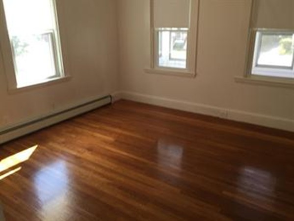 106 Maple St, Needham