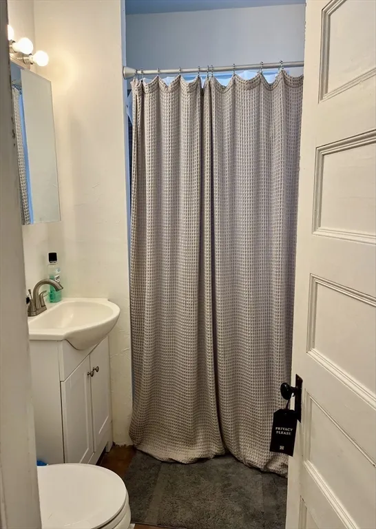 178 Robbins St, South Side