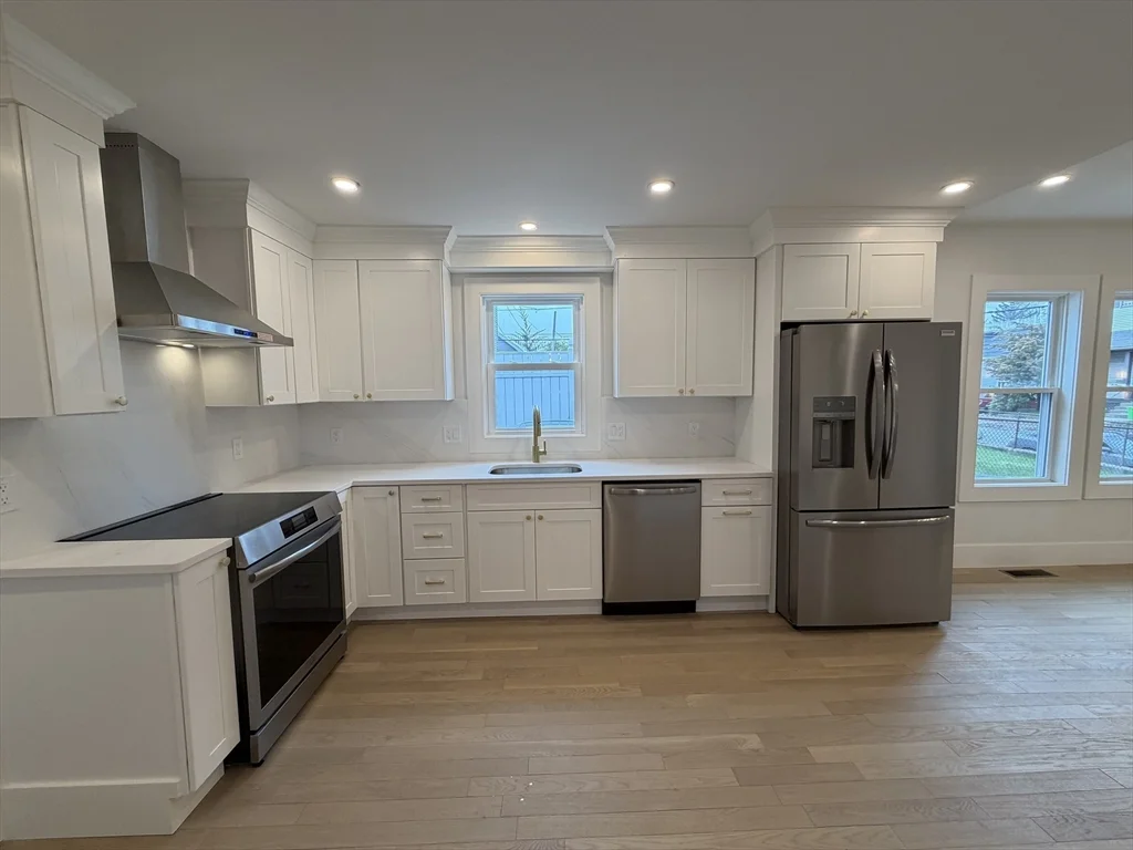 7 Bennett St, Medford