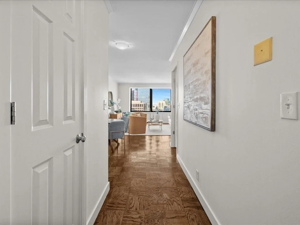 65 E India Row, Waterfront