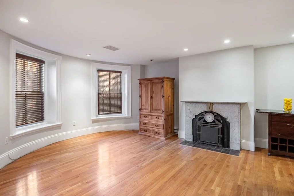 33 Worcester Sq, South End