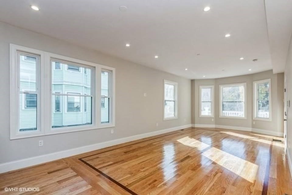 111 Hutchings St, Roxbury