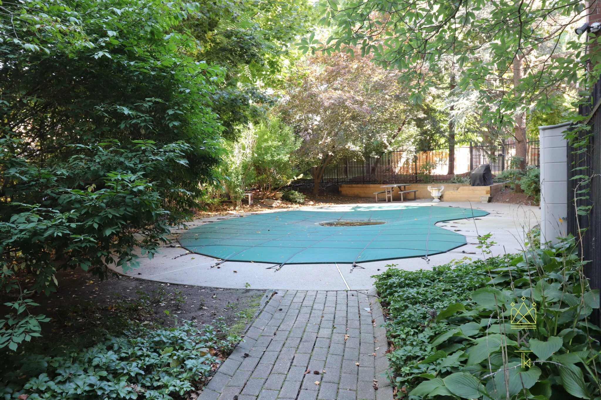 1949 Commonwealth Ave, Brighton