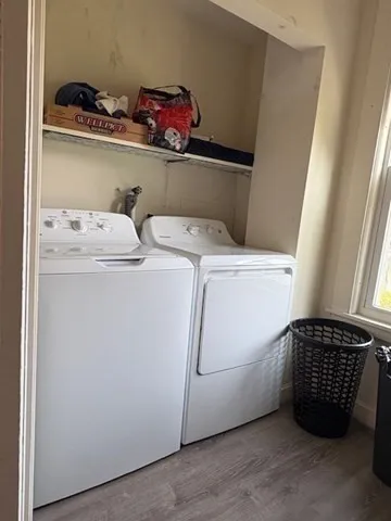 664 Washington St, Oak Square