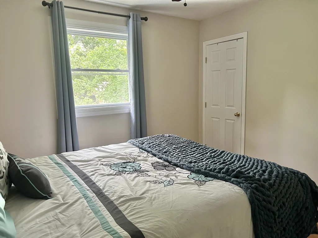 11 Carpenter Ave, Attleboro