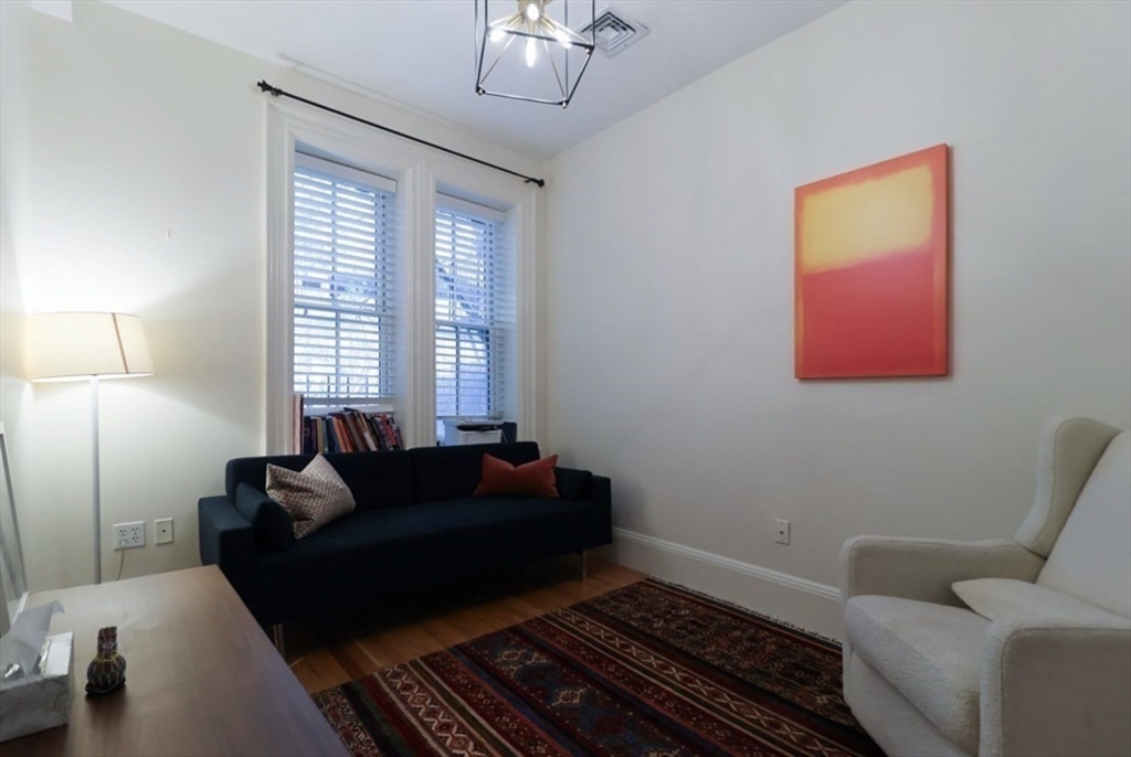 85 Saint Botolph St, Back Bay