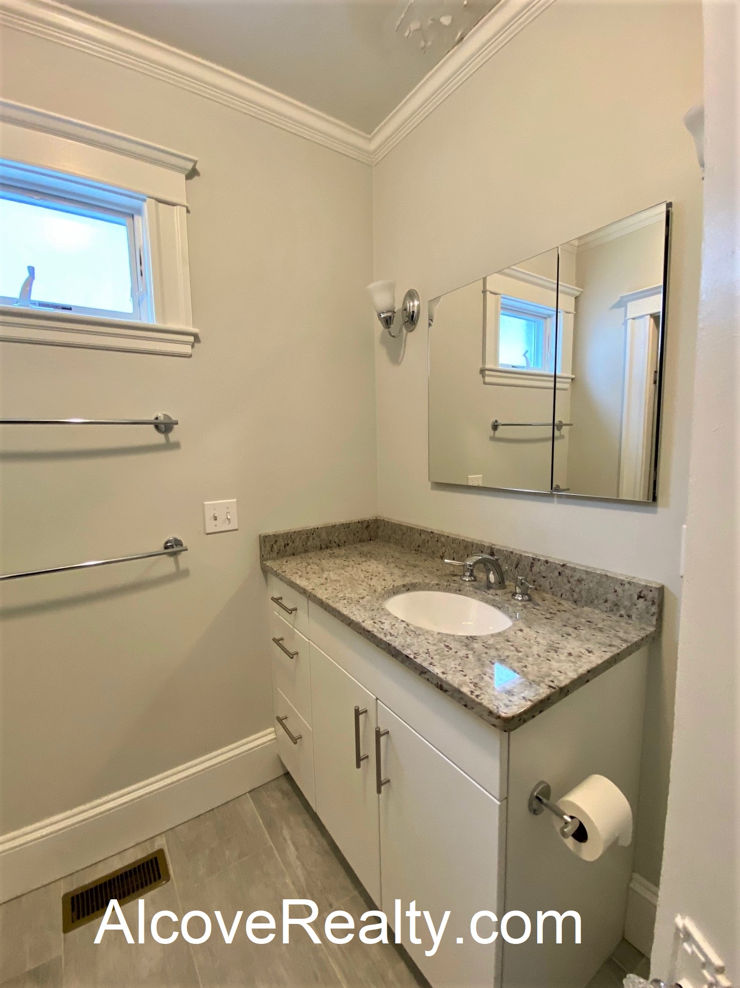 92 Powder House Boulevard, Teele Square