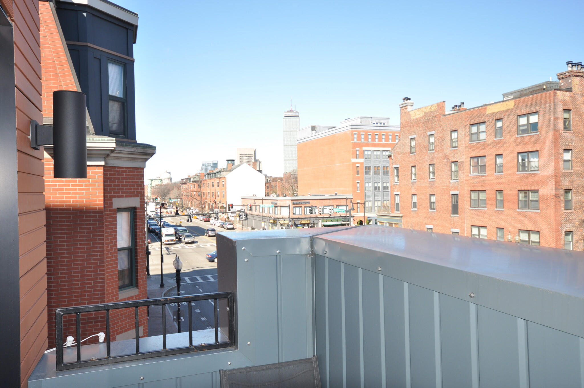 659 Massachusetts Ave, South End