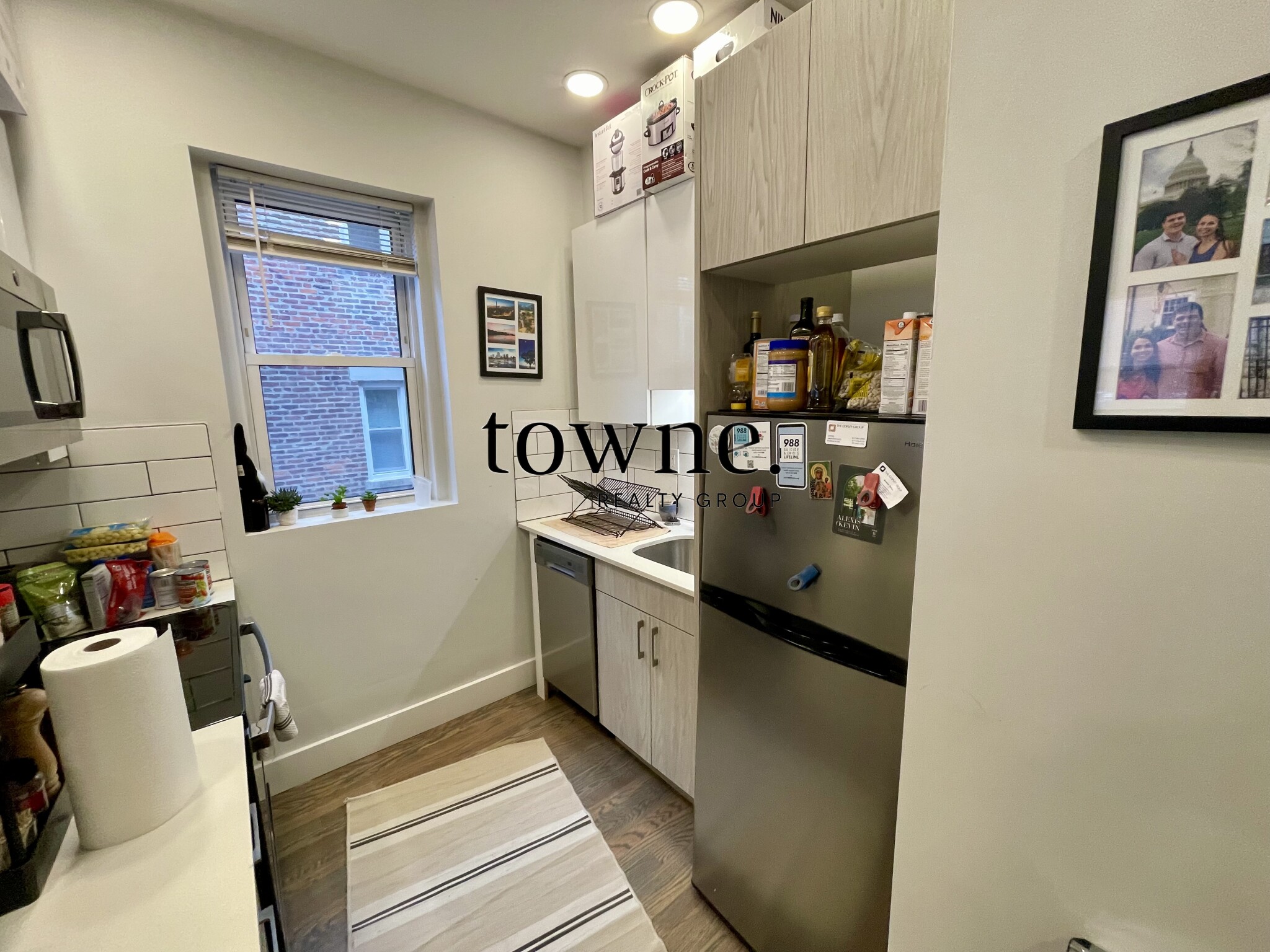 98 Queensberry St, Fenway