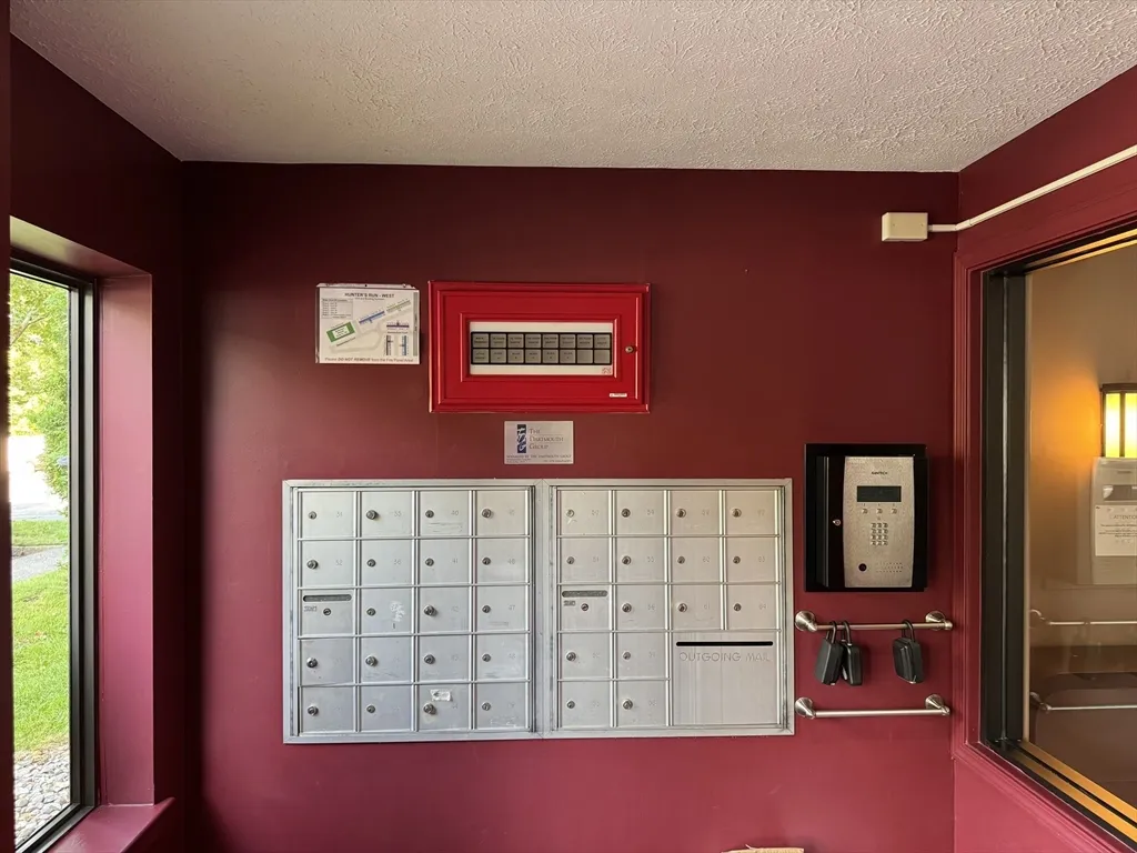 53 Steeplechase Ct, Zip 01832