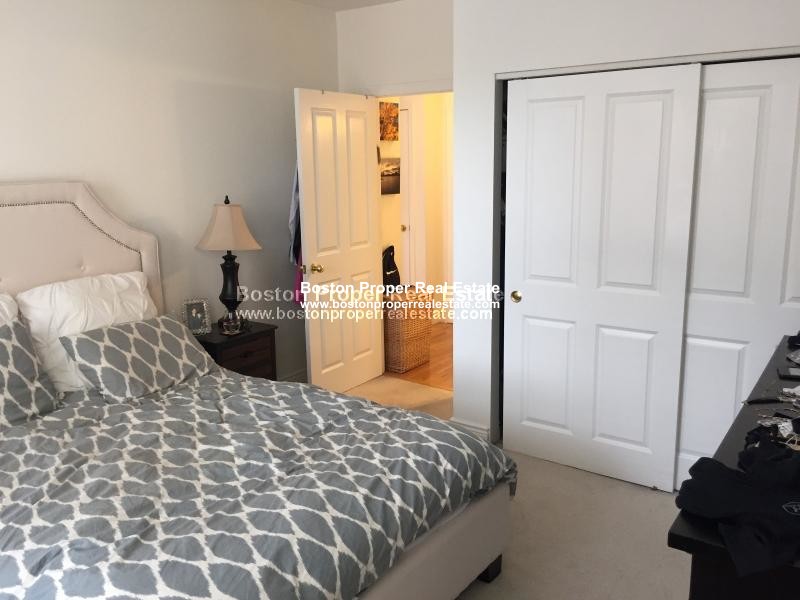 4 Charlesgate East, Back Bay