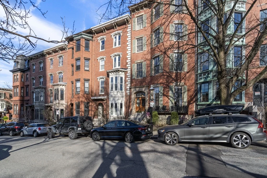 167 Beacon St, Back Bay