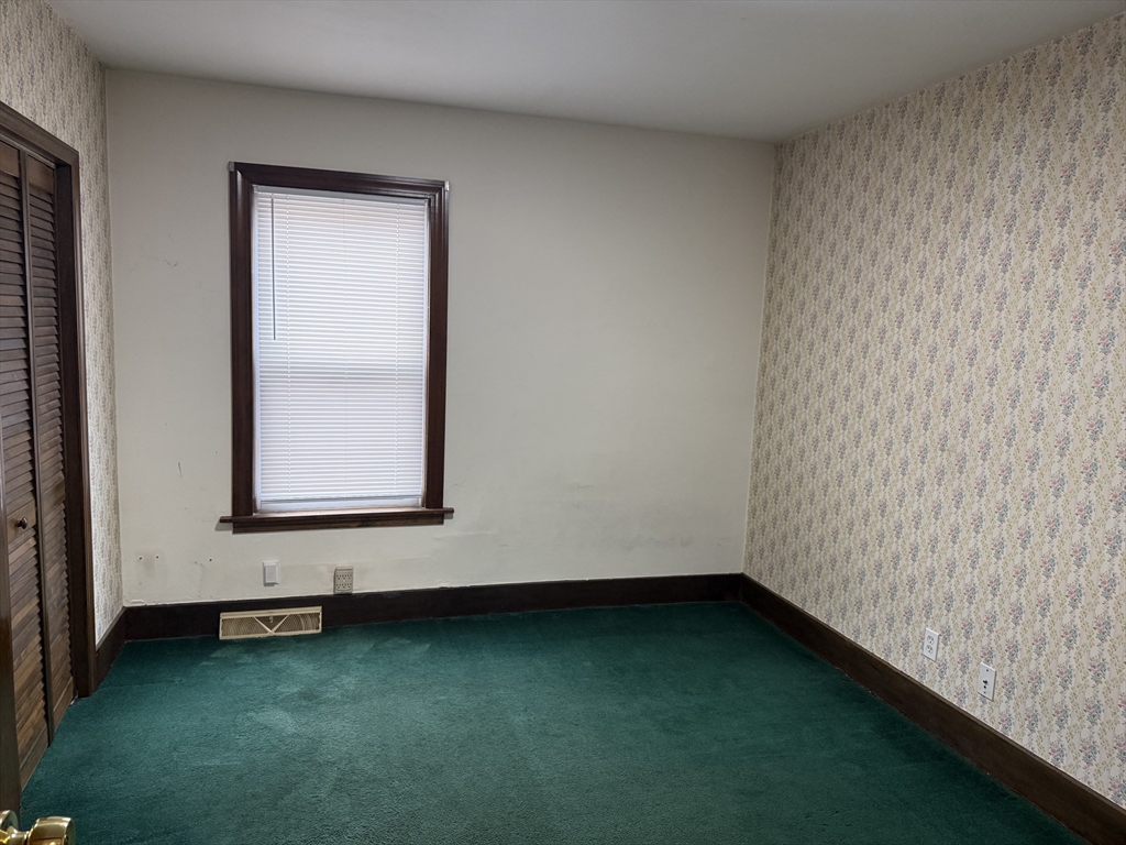 195 Millbury St, Worcester