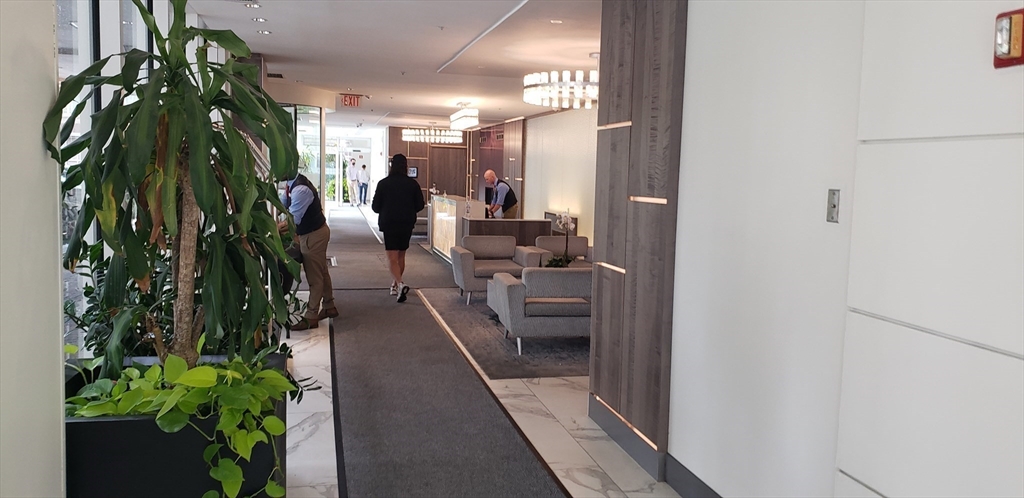 8 Museum Way, East Cambridge