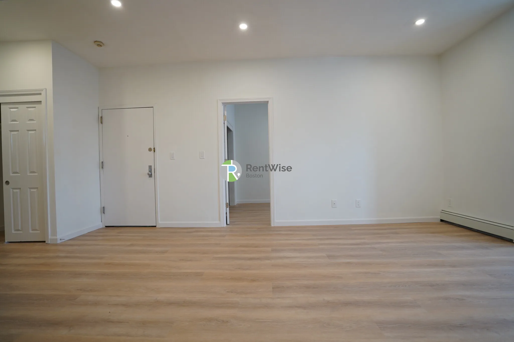 521 Massachusetts Ave, Roxbury