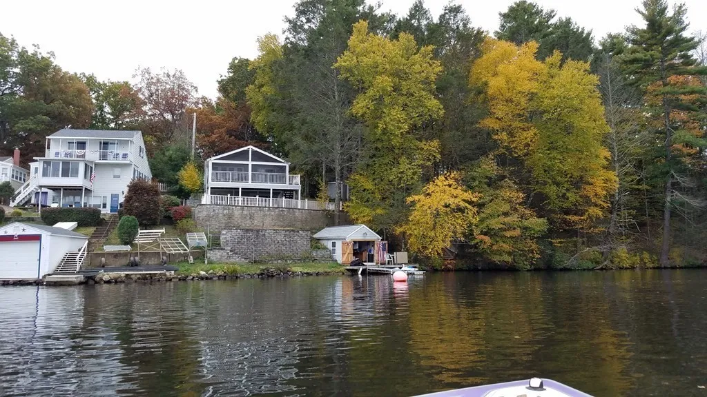 3 Pine Tree Dr, Holland