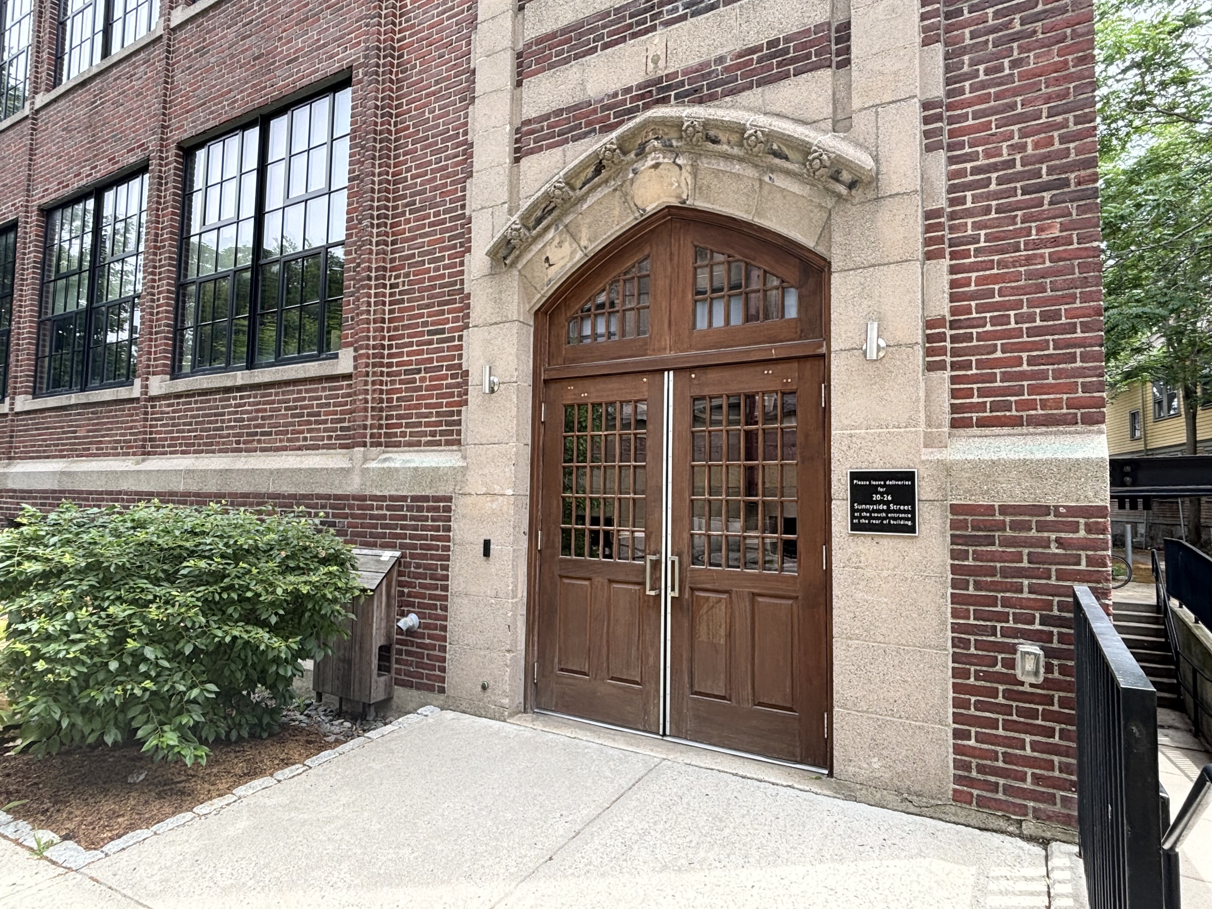 20 Sunnyside St, Jamaica Plain