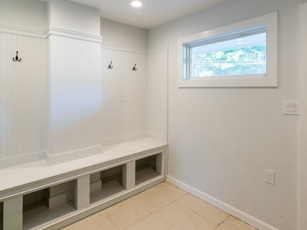 4 Arbetter, Framingham