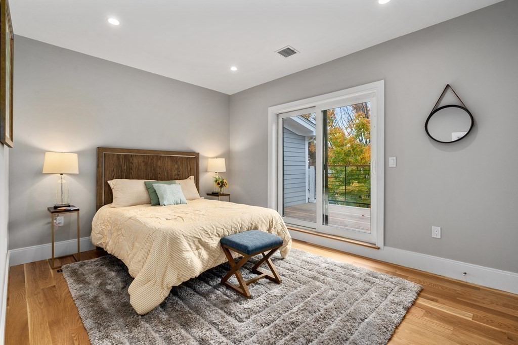 96 Verndale St, North Brookline