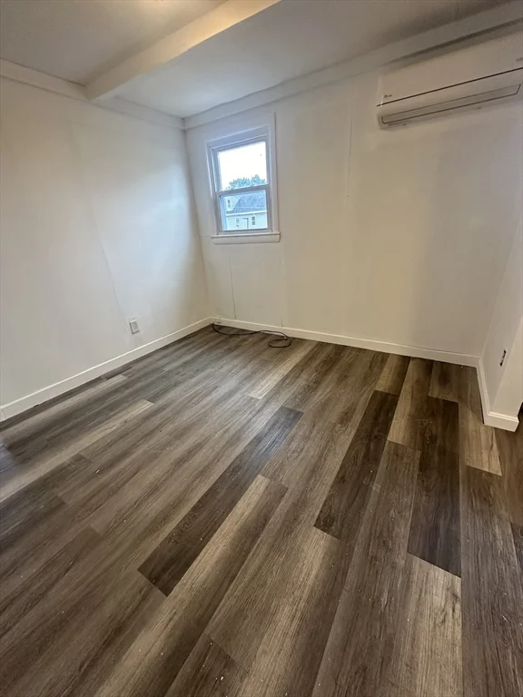 85-87 Lakeview, Lowell