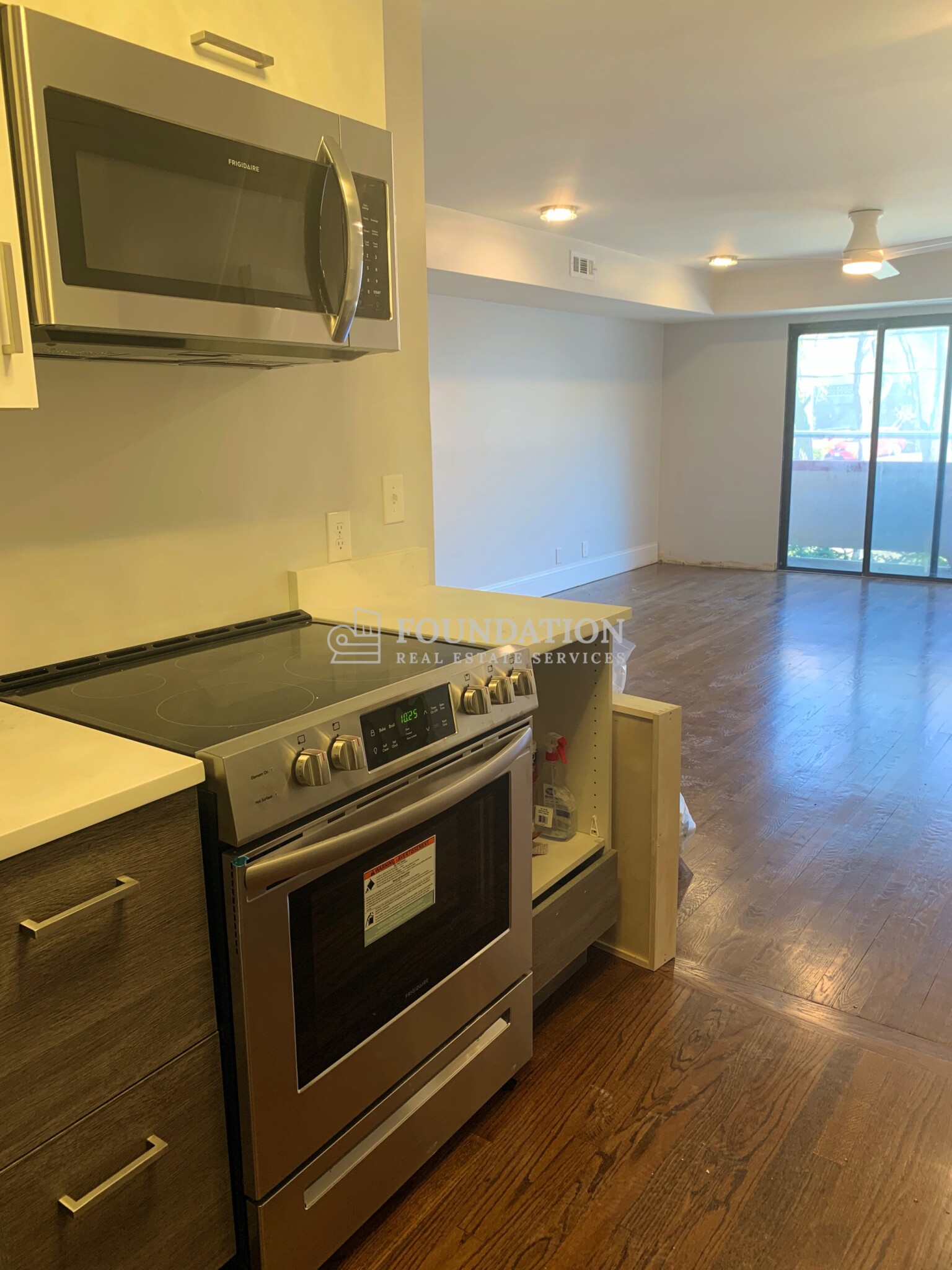 2 bed, 1 bath apartment for rent at 95 Beaconsfield Rd , Unit 202, Brookline Hills — photo 2 of 20