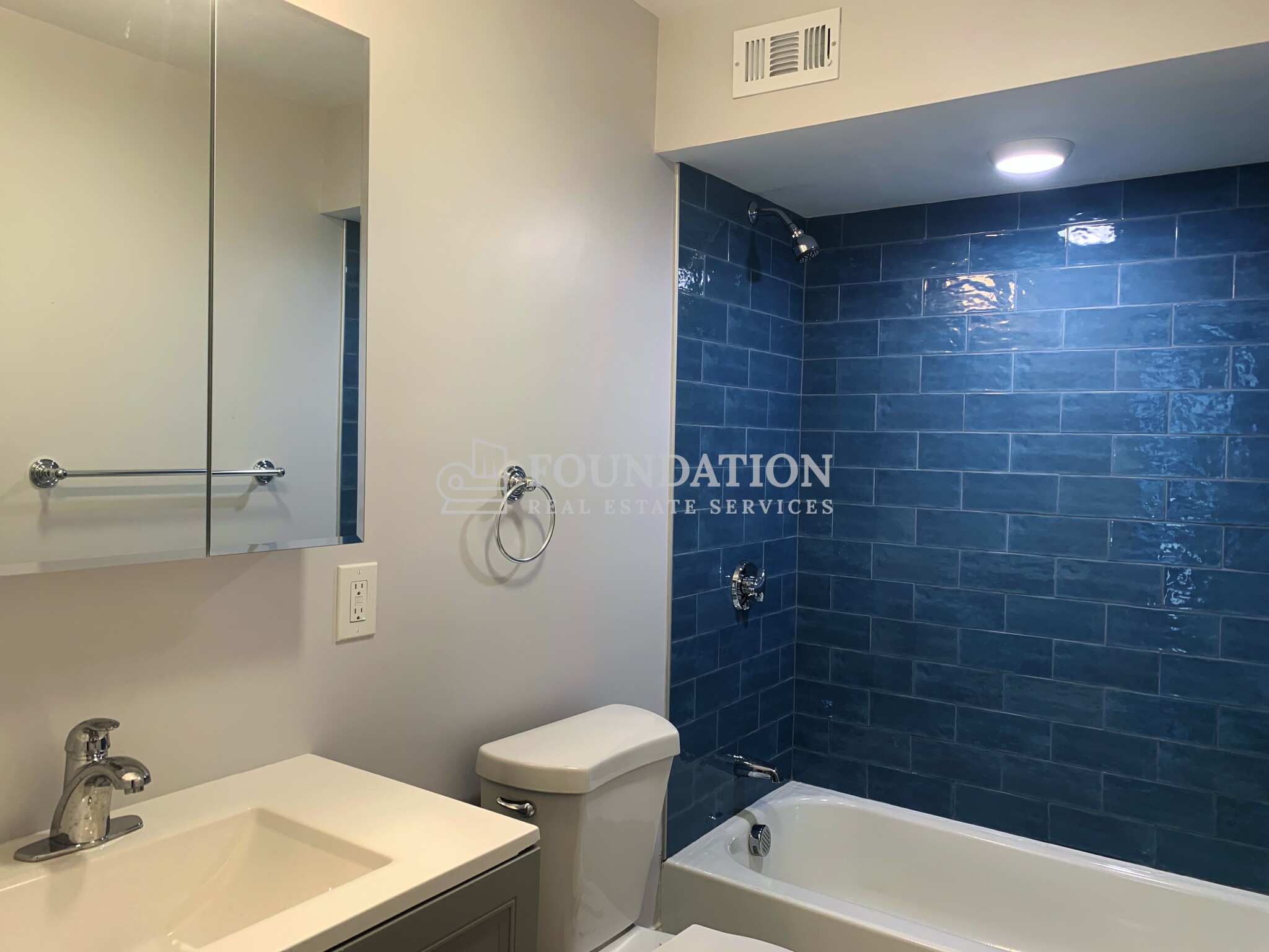 2 bed, 1 bath apartment for rent at 95 Beaconsfield Rd , Unit 202, Brookline Hills — photo 13 of 20