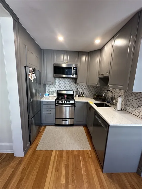 124 Sutherland Rd, Brighton