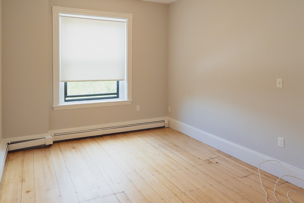 41 Harvard St, Central Village