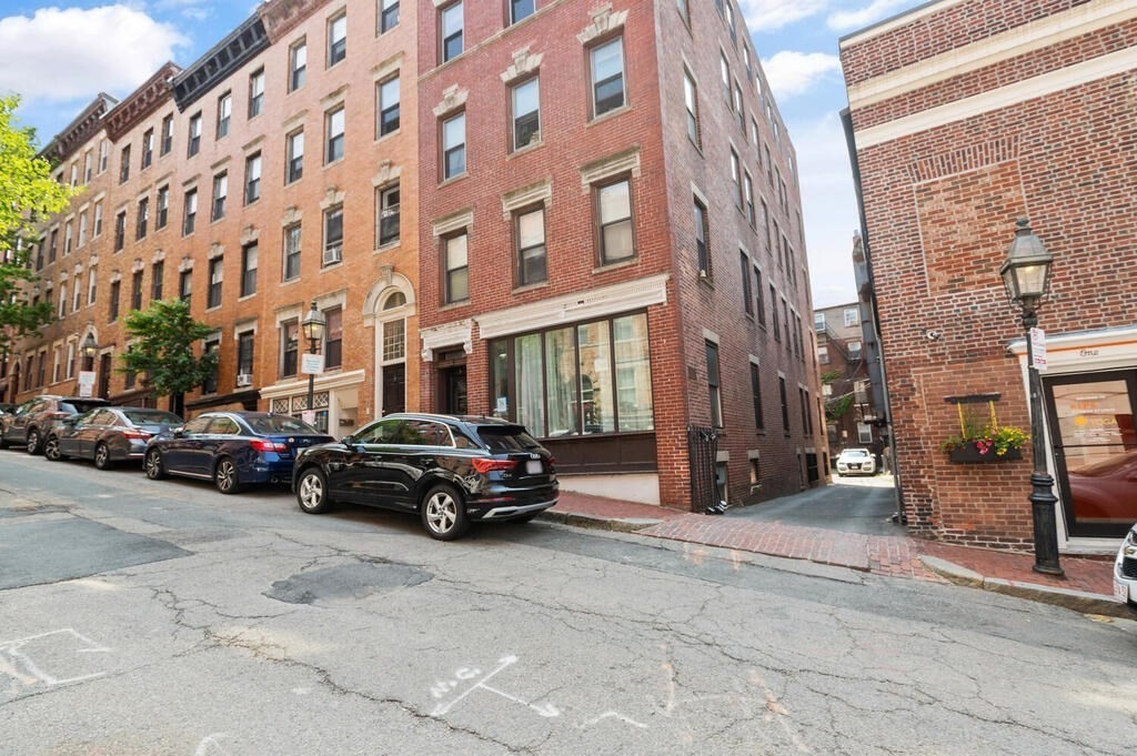 5 Grove St, Beacon Hill