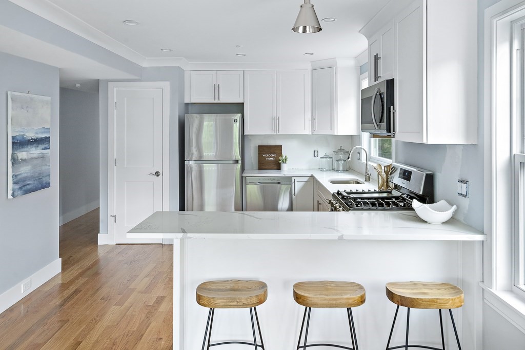 650 Hyde Park Ave, Roslindale