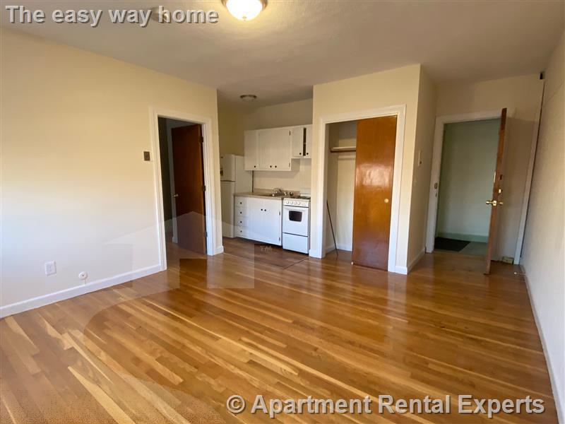 172 N Beacon St, Brighton