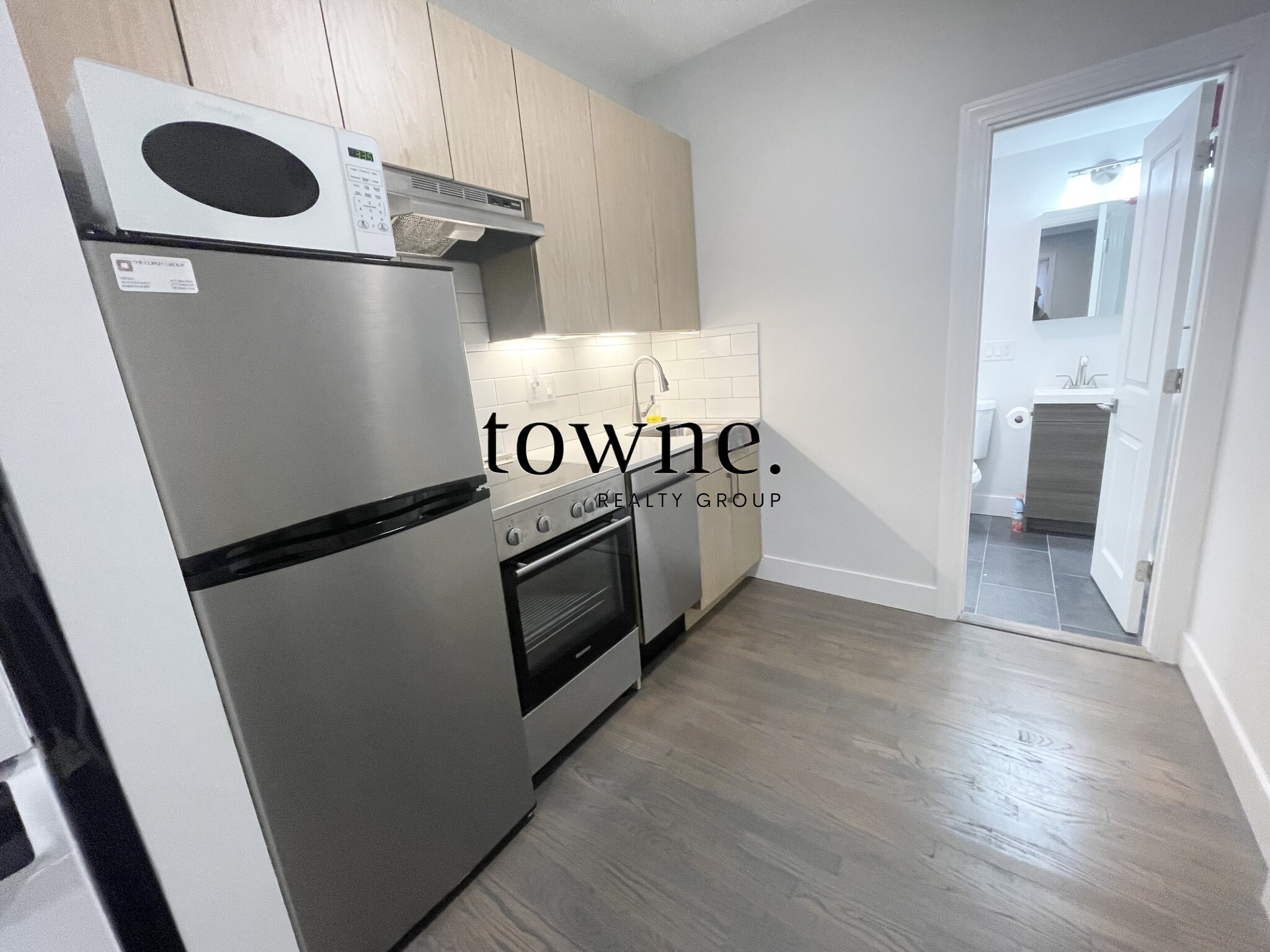 270 Newbury St, Back Bay