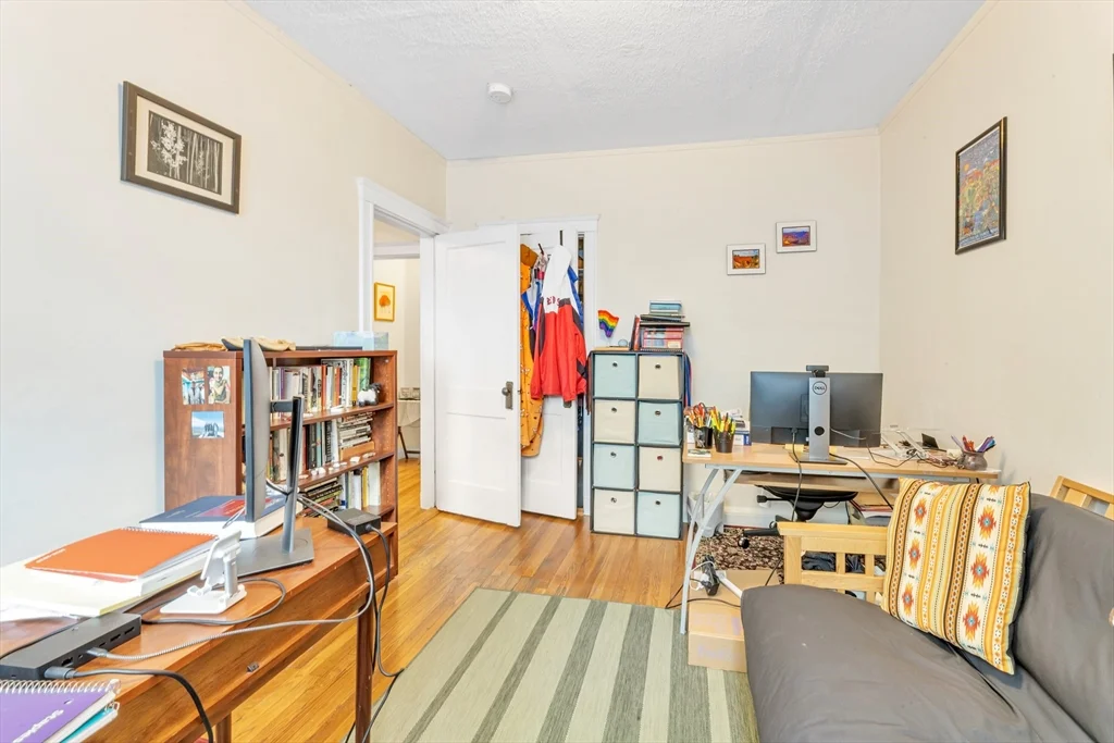 179 Kent, Longwood