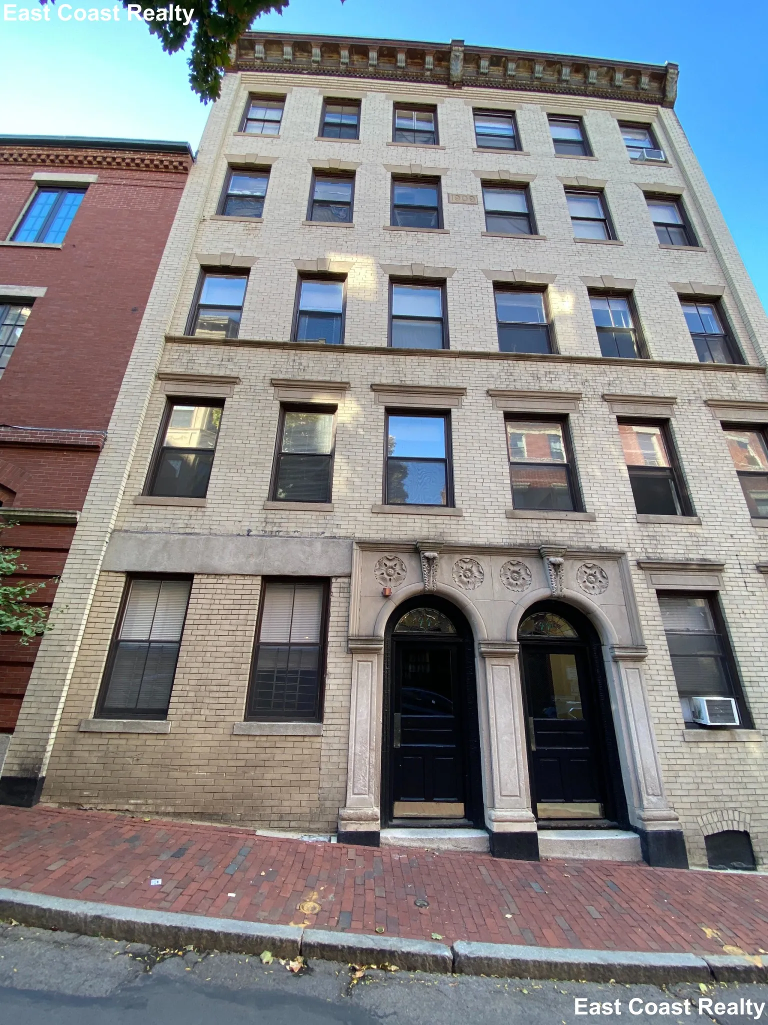 44 Joy St, Beacon Hill