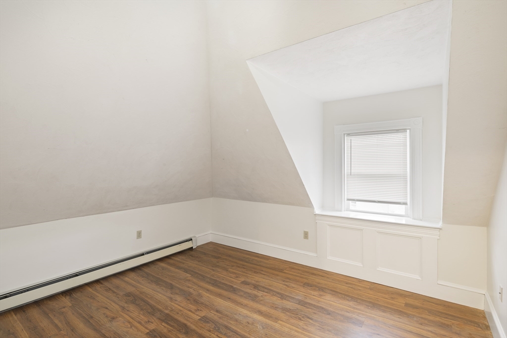 10 Mechanic St, Attleboro