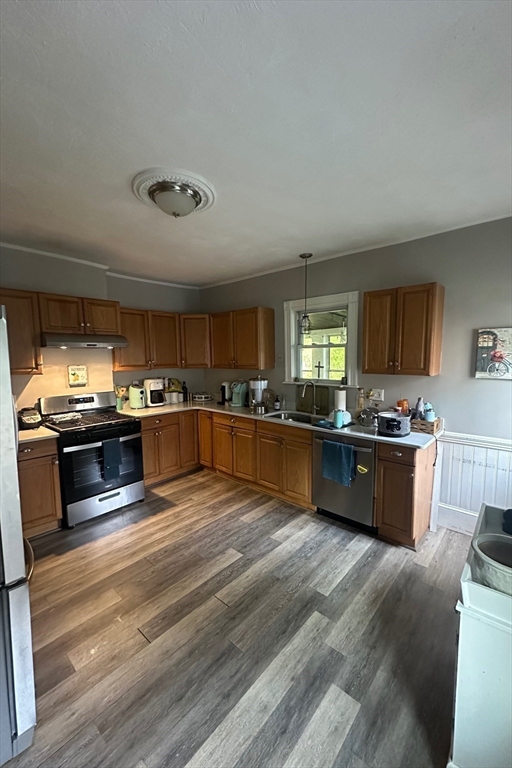 33 Garfield Ave, Woburn