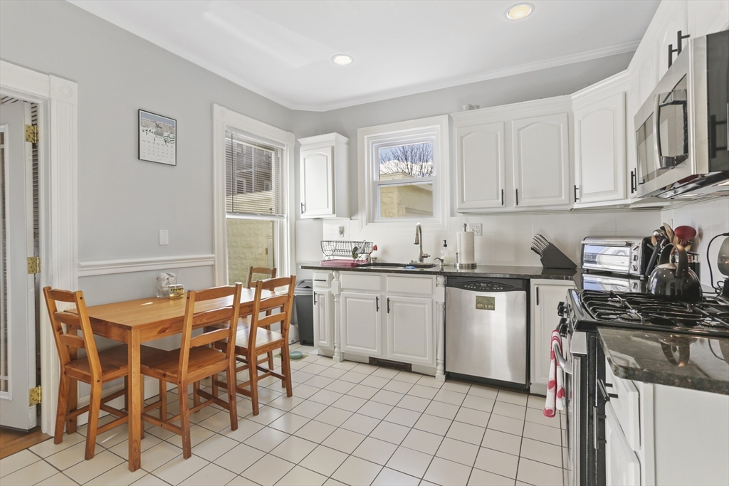 34 Bayard St, Allston