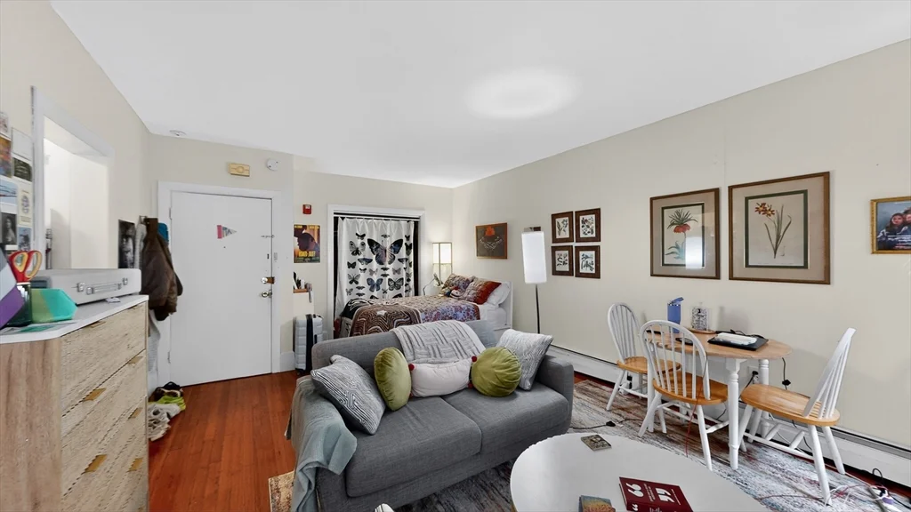 1063 Beacon St, Coolidge Corner