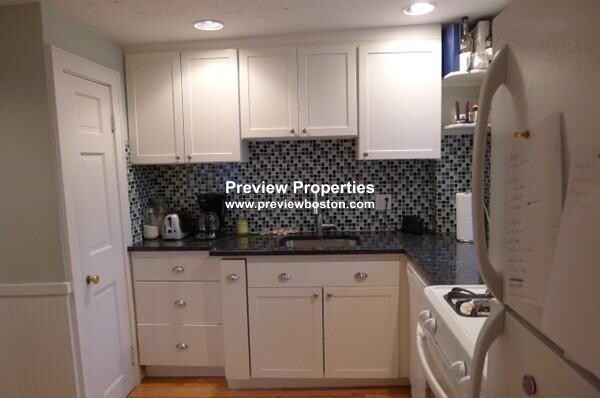 42 Hatfield, West Newton