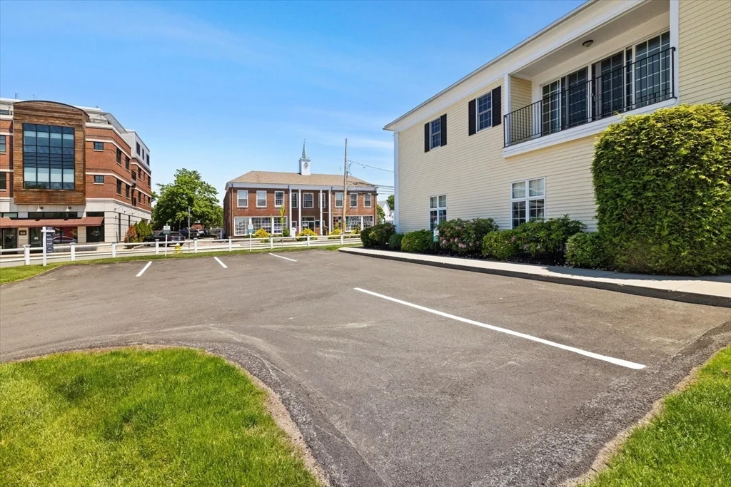 57 Dedham Ave, Needham