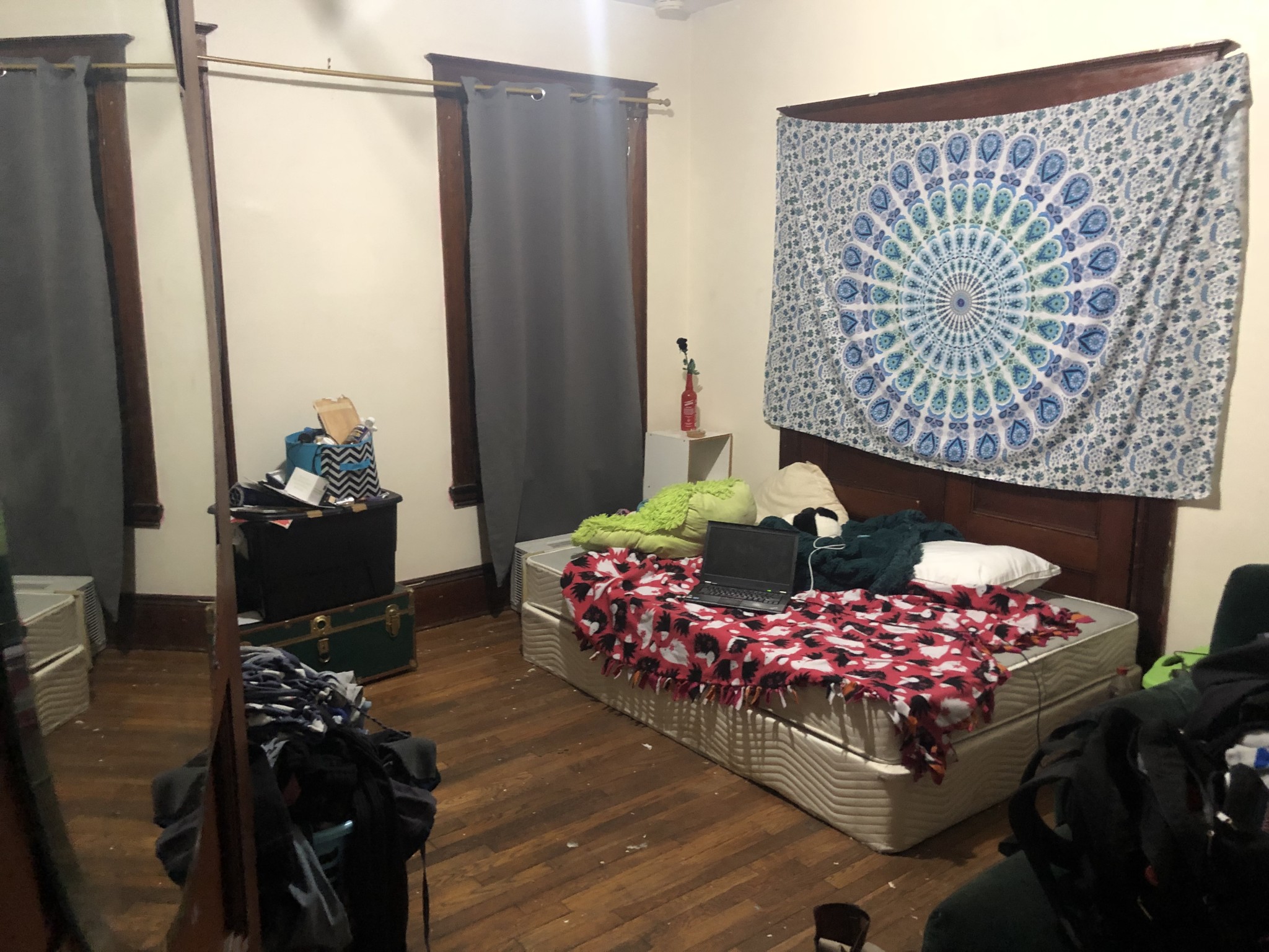 5 bed, 1 bath apartment for rent at 61 Tower St Unit 61, Jamaica Plain — photo 7 of 15