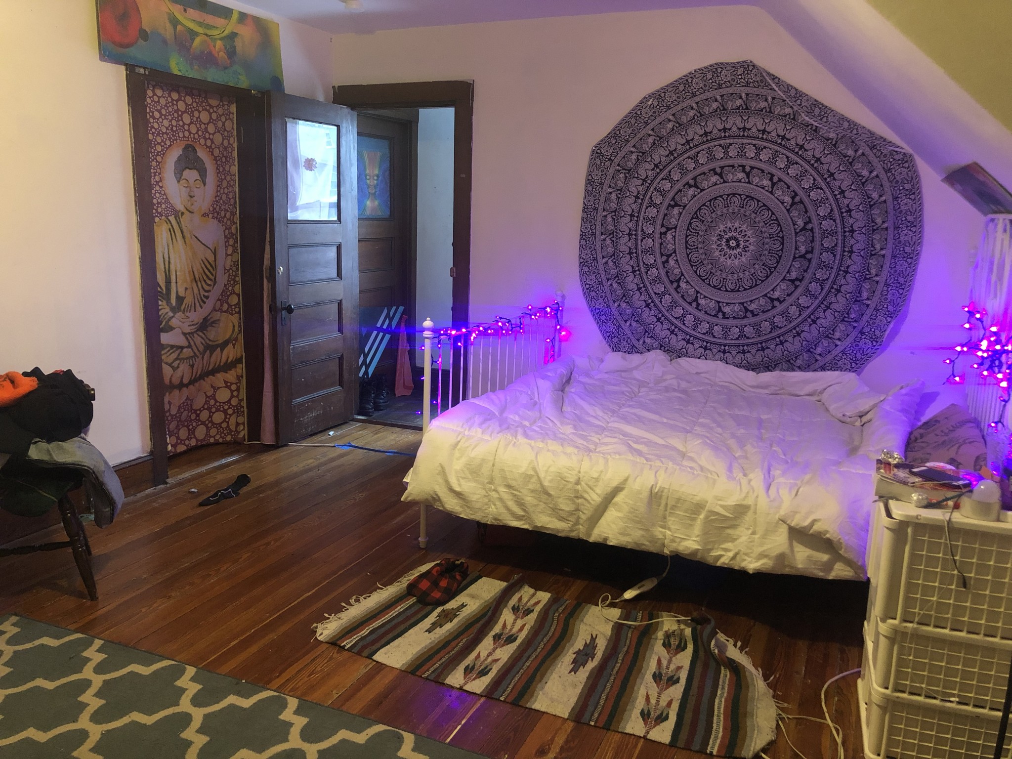5 bed, 1 bath apartment for rent at 61 Tower St Unit 61, Jamaica Plain — photo 9 of 15