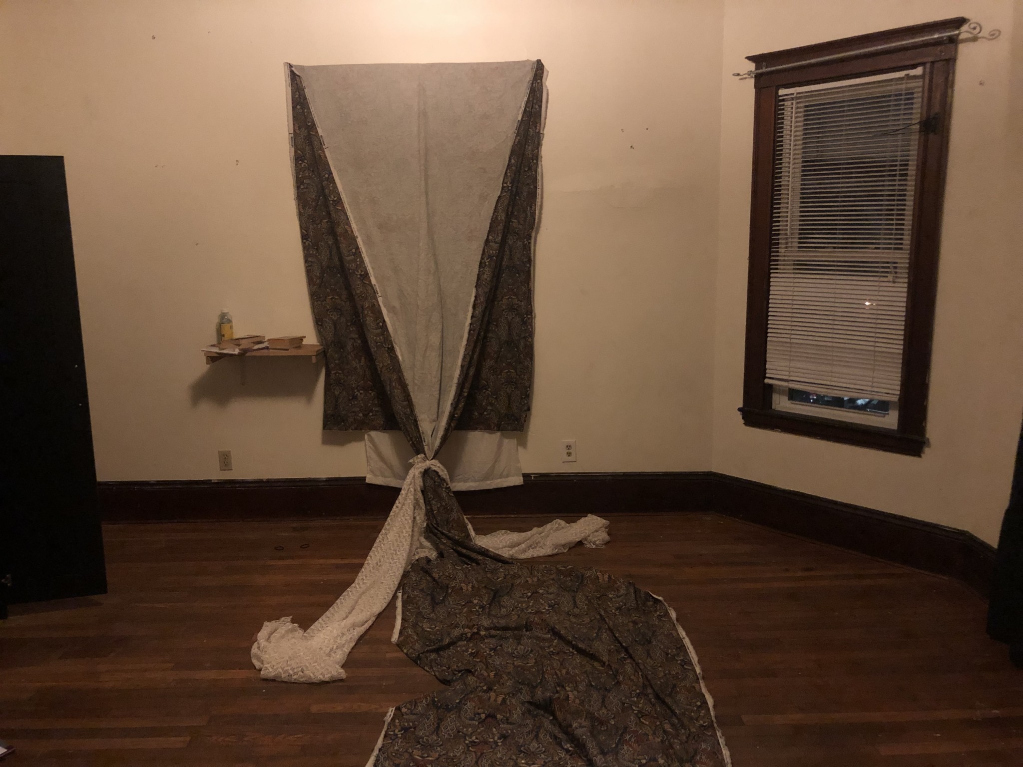 5 bed, 1 bath apartment for rent at 61 Tower St Unit 61, Jamaica Plain — photo 5 of 15