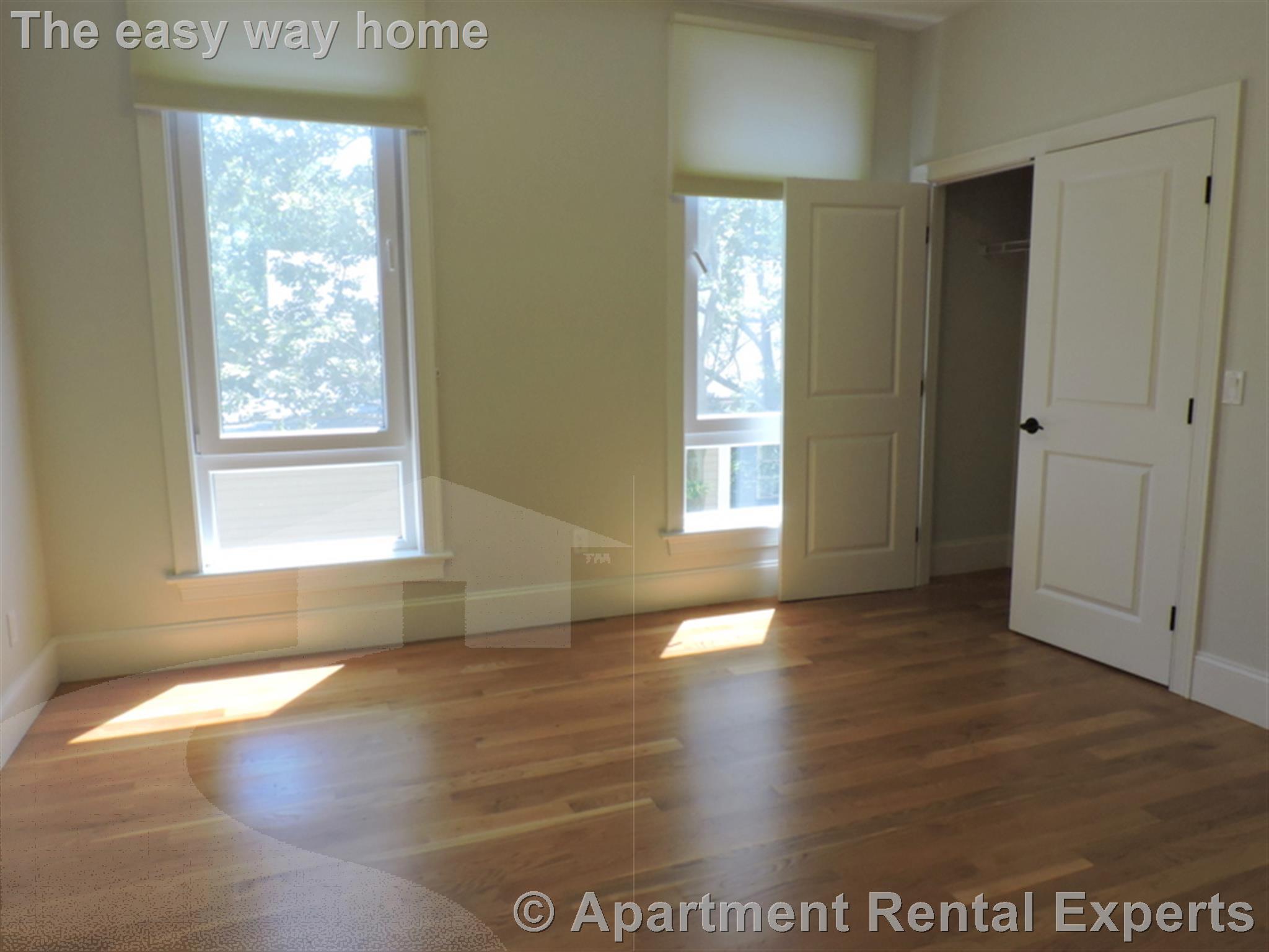 168 Hampshire, Central Square