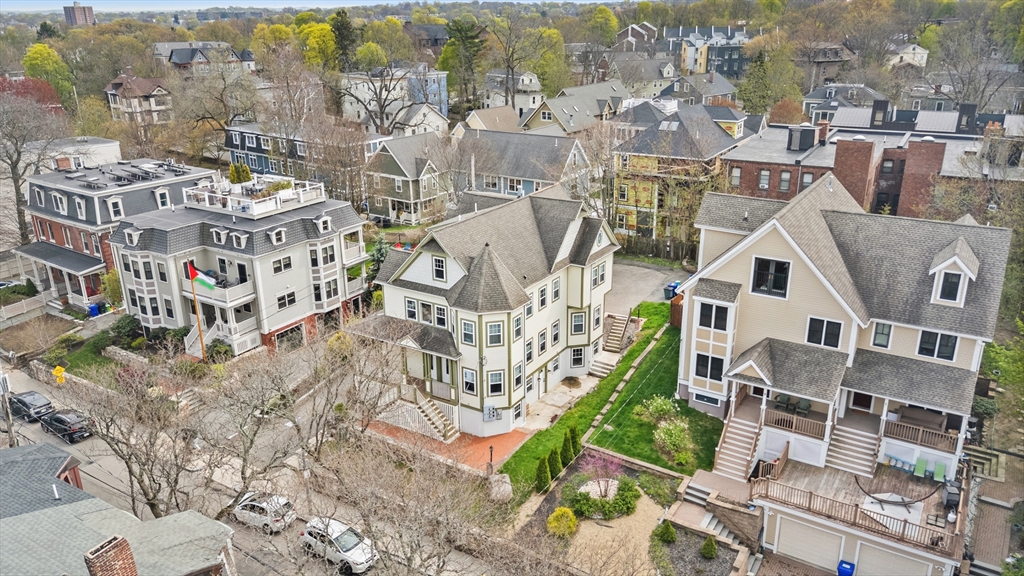 15 Millmont St, Roxbury