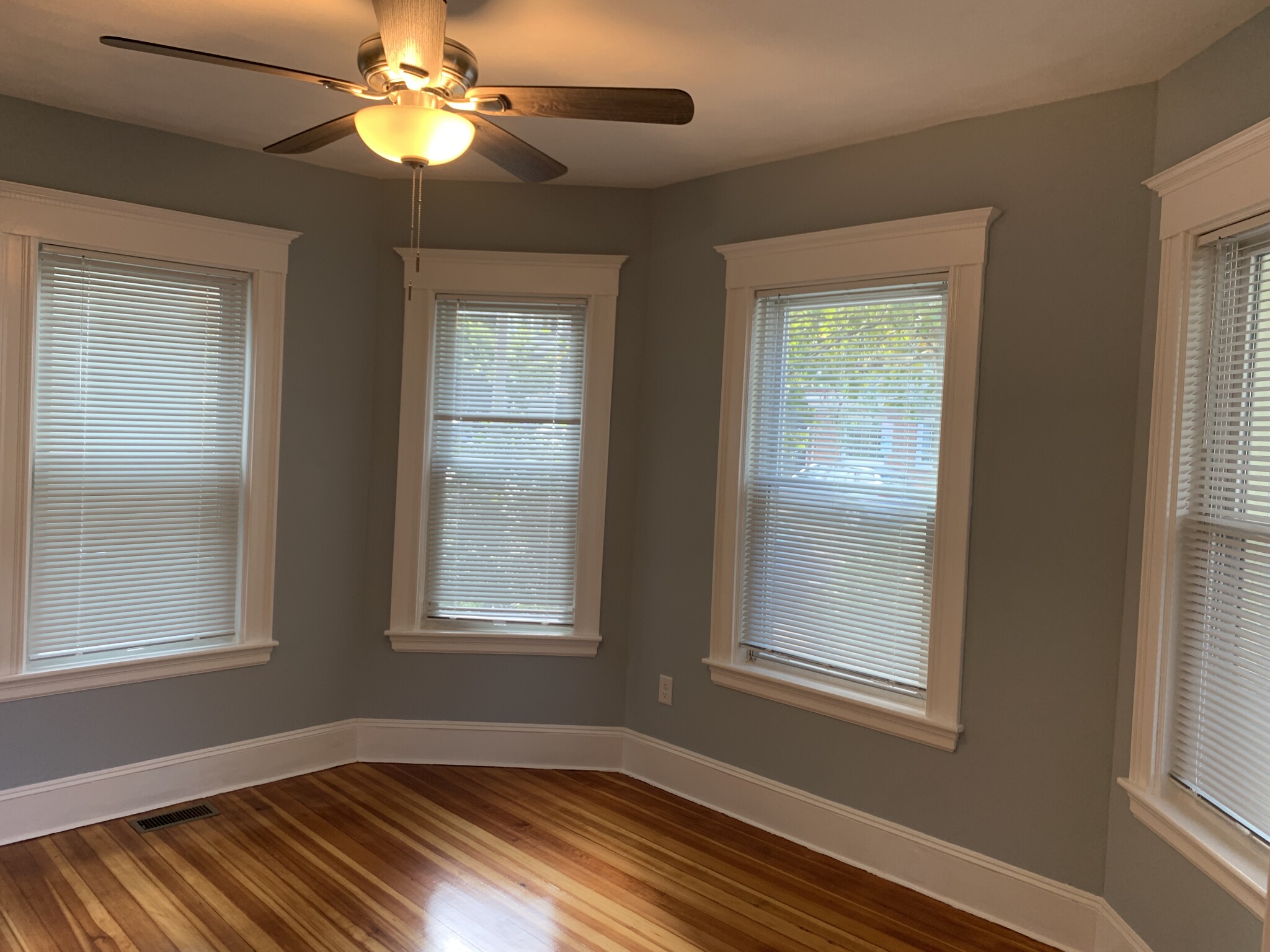 307 Highland Ave, Powder House Square